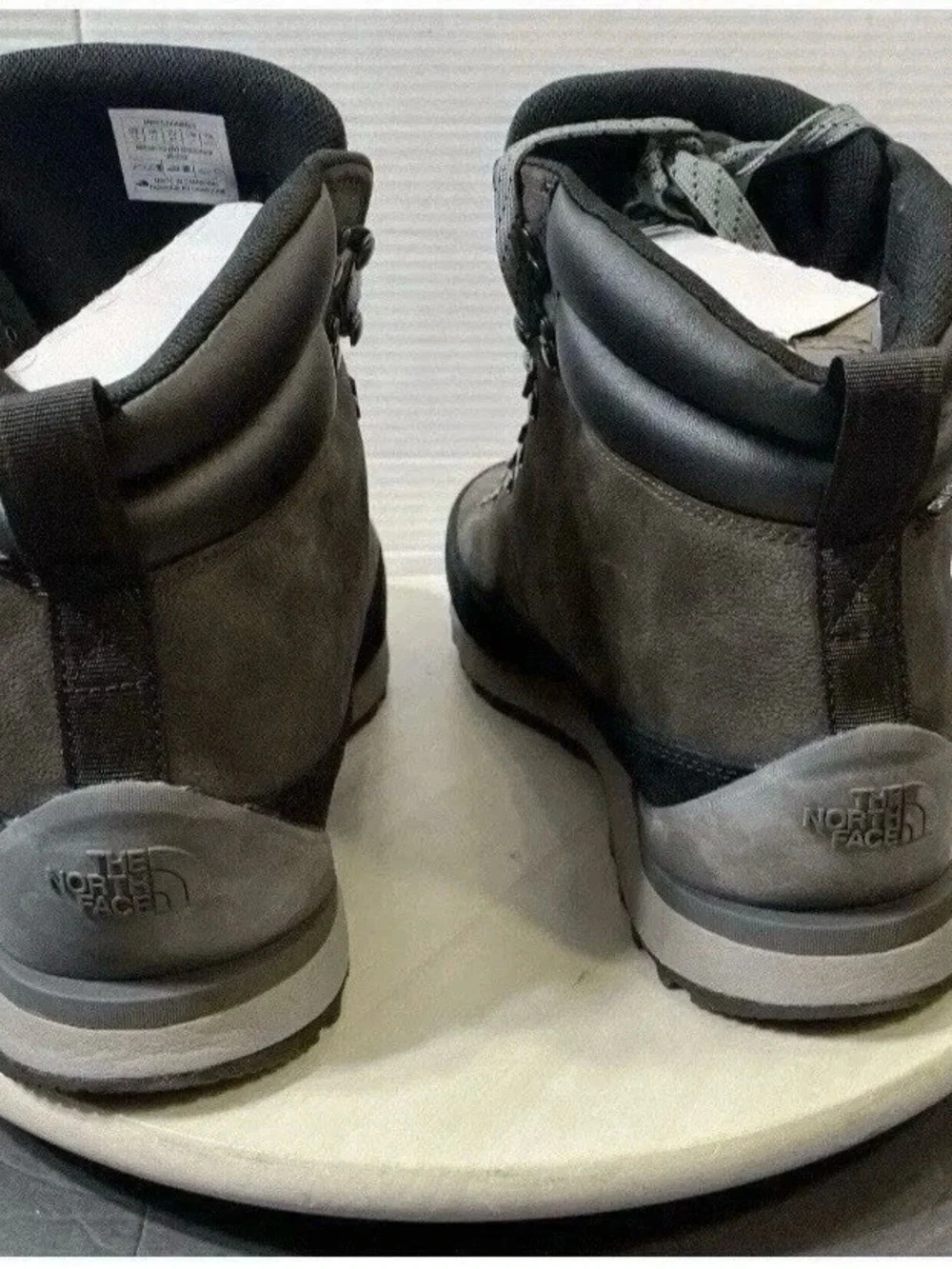The North Face Back To Berkeley IV Leather Water Proof Hiking Boots brown Sz 11